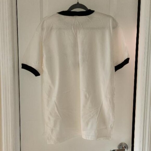 Graphic T-shirt that reads "I ❤️ My Weiner" - Picture 2 of 3